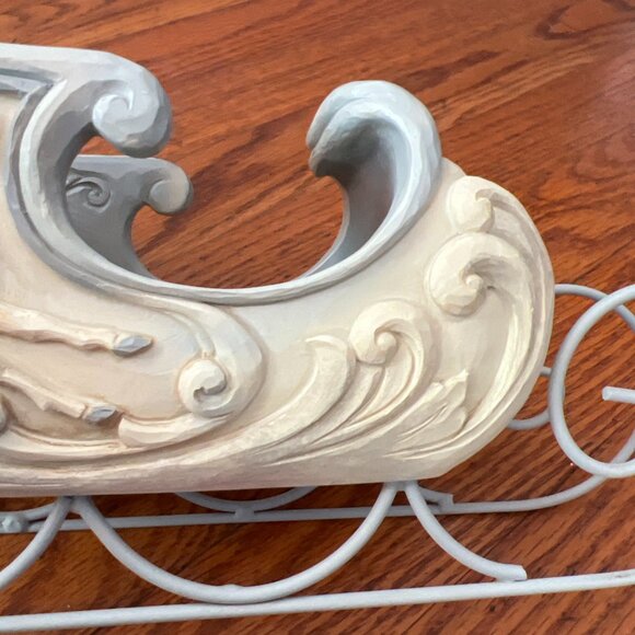 Jim Shore 2022 white woodland deer sleigh centerpiece - Picture 12 of 13